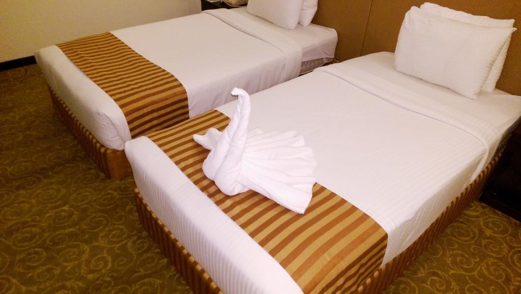 Aryana Hotel - Tap to explore photos