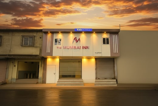FabHotel Mumbai Inn
