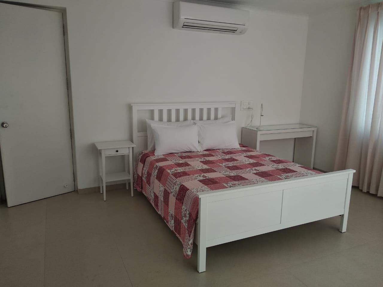 Arushi Boutique Stay - Tap to explore photos