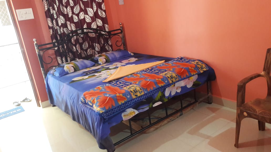 Shri kamakshiKrupa Studio Apartment - Tap to explore photos
