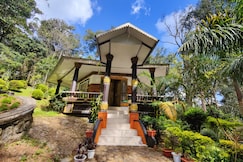 Casino Palace Honeymoon Cottage, Munnar