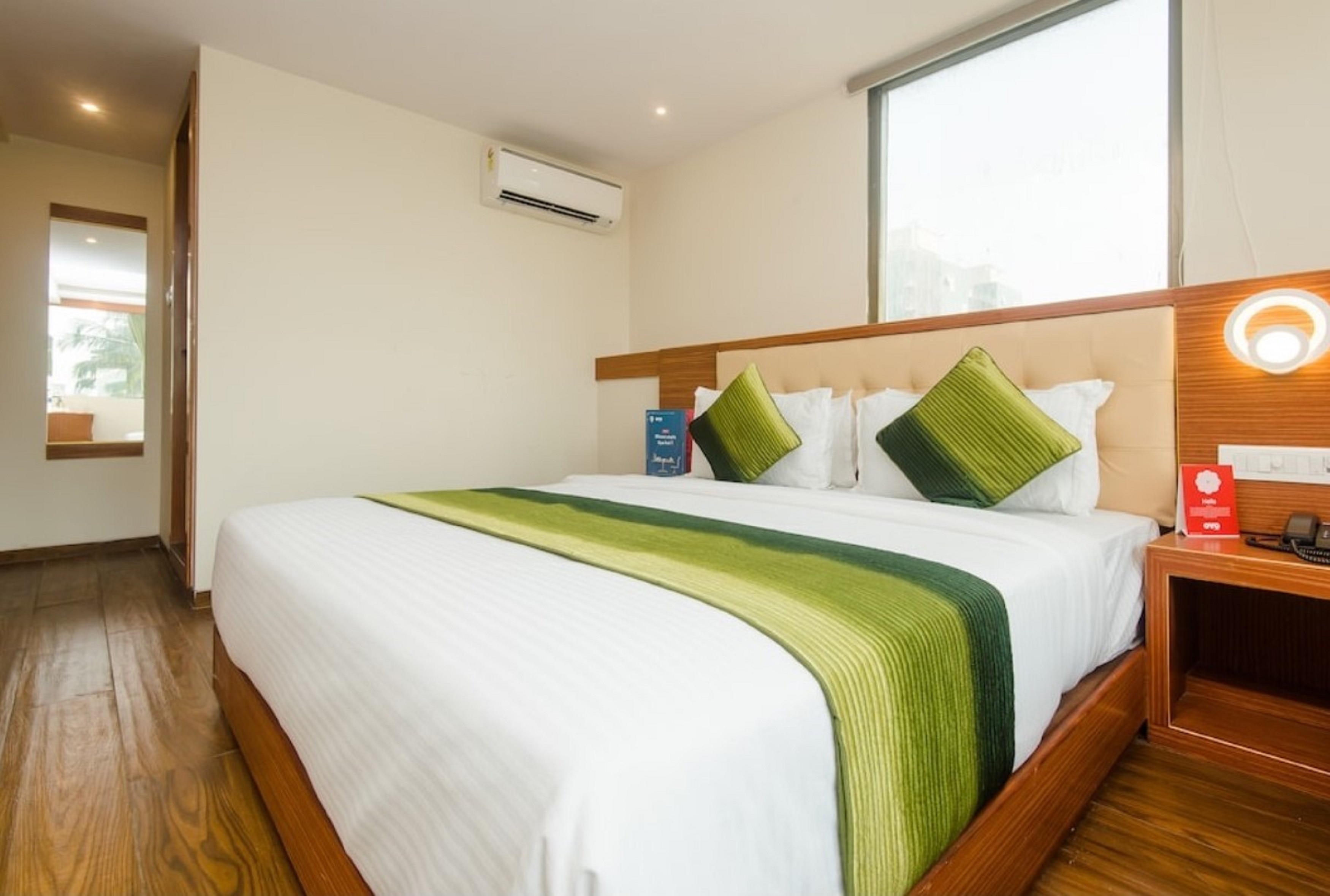 Hotel Aflon, MIDC, Andheri East - Tap to explore photos
