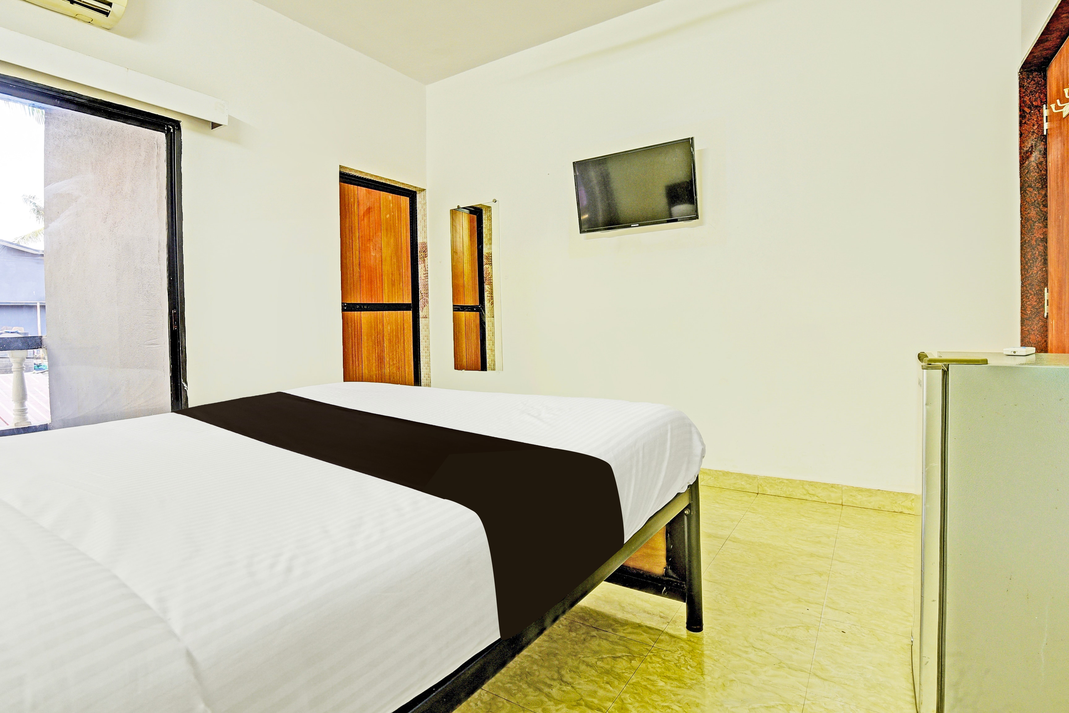 Hotel O Elvins Balaji Beach Place - Tap to explore photos