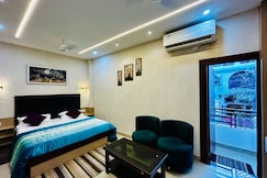 Anandam Estate, Varanasi