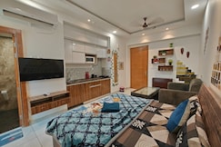 Amber Homes Couple Friendly stay, Noida