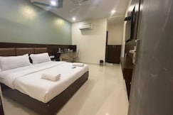 BKC NX Rooms and Caretaker, Panvel