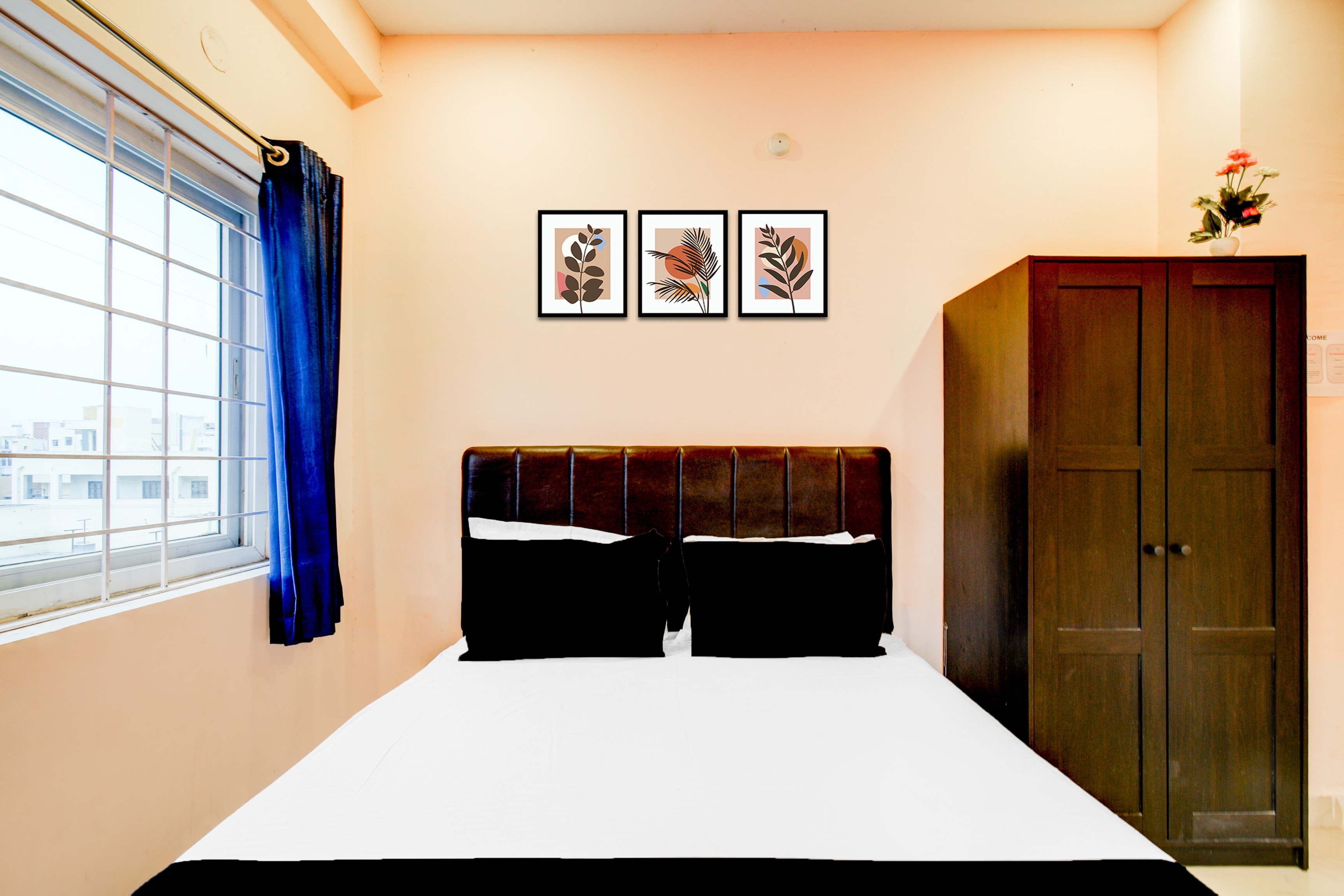 Super Hotel O Chandanagar Formerly Nakshatra - Tap to explore photos