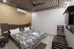 HOTEL THE PINK CITY, Panchkula