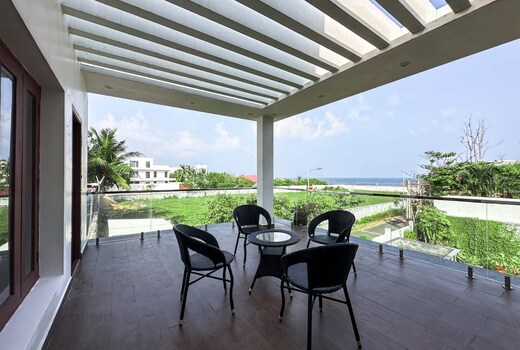 The Boss Beach Resort