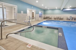 Holiday Inn Express & Suites Parkersburg East, Washington, Ohio