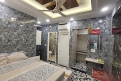Couples Favourite Luxury Flat in Posh Lajpat Nagar, Delhi