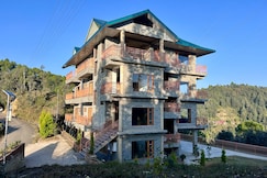Shalom Hillcrest Inn, Shoghi