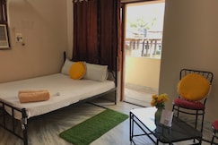 2BHK APARTMENT IN PARTY HUB CANDOLIM, Goa