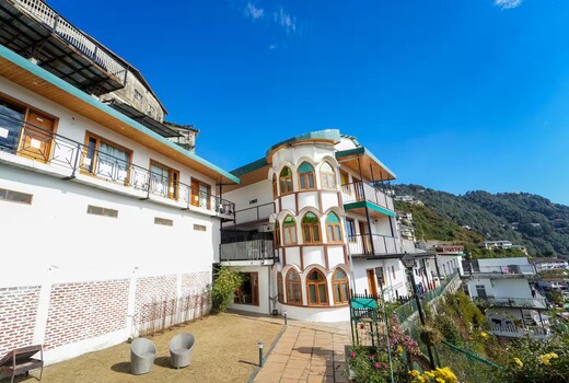 Glen 2 Bedrooms - Room with Balcony & View