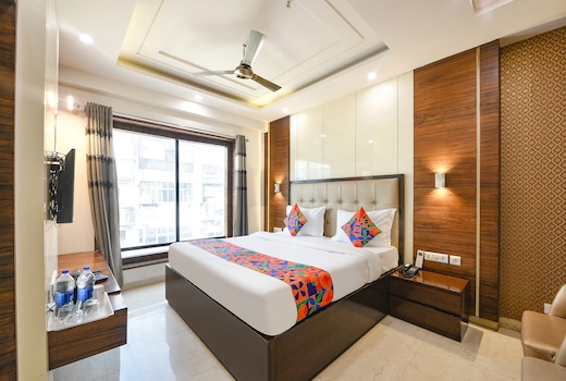 FabHotel Just Inn - Nr. Lajpat Nagar Market