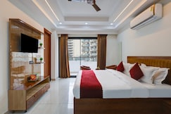 Hotel royal residency medanta sector 39 gurgaon, Gurgaon