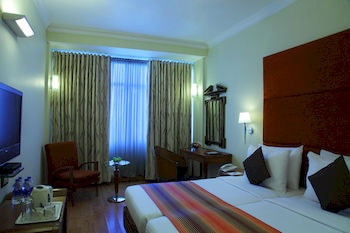 Regency Hotel - Tap to explore photos