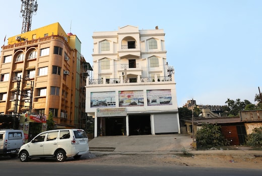 Hotel O Geetanjali Palace