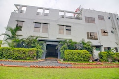 Hotel O Sai Shabri, Kamthi