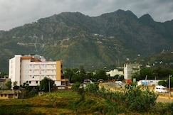 Durga Residency by Voyager Hotels @ 2 mins from Katra Railway station, Katra