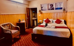 Deluxe Rooms