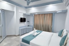 Astha Home Kandivali Bungalow | Rooms & Meals, Mumbai