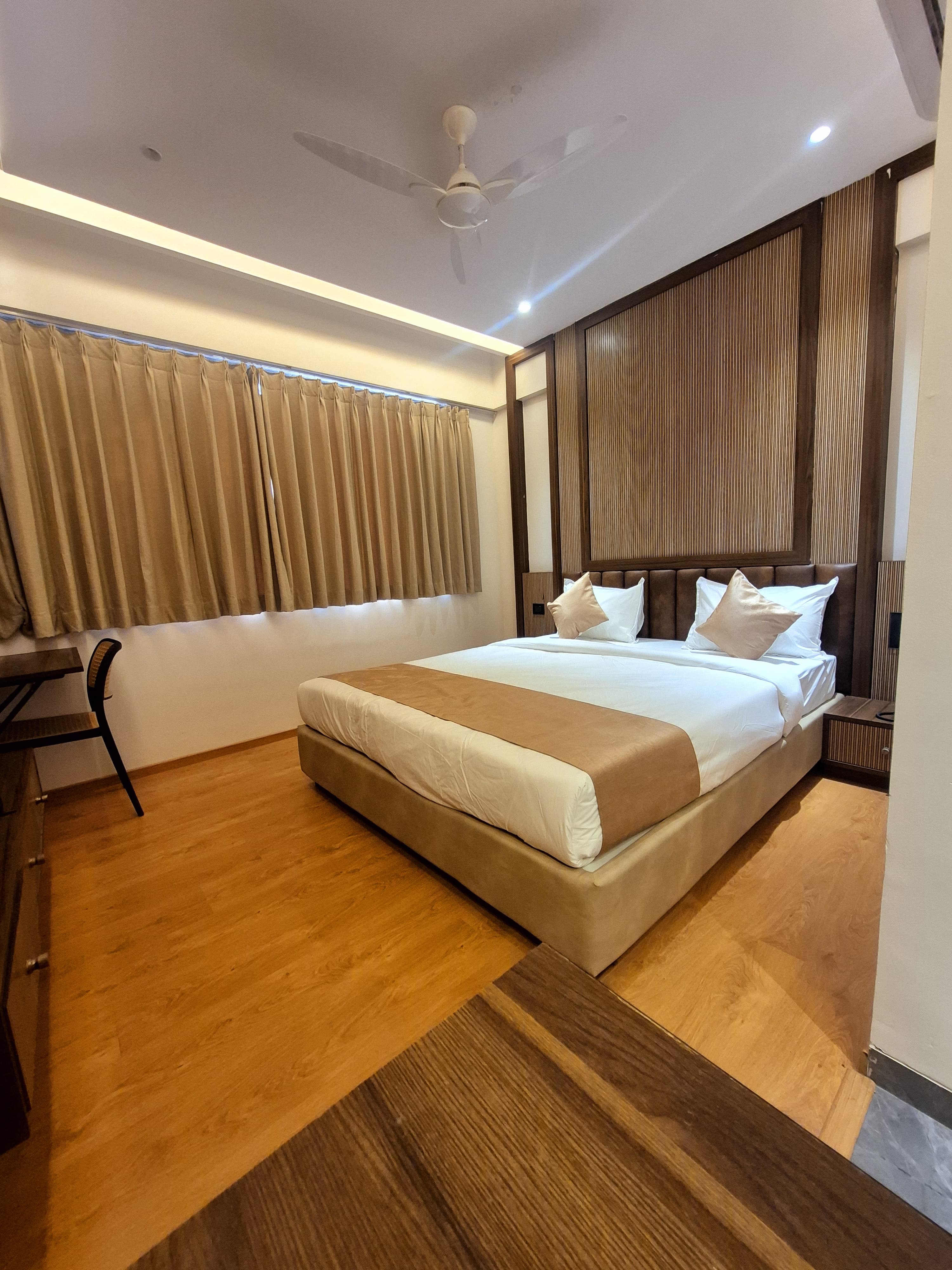Hotel Excellent Inn 3