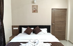 Deluxe Luxury AC Bedroom