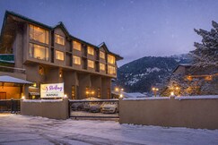 Sterling Manali (Centrally Heated Resort), Manali