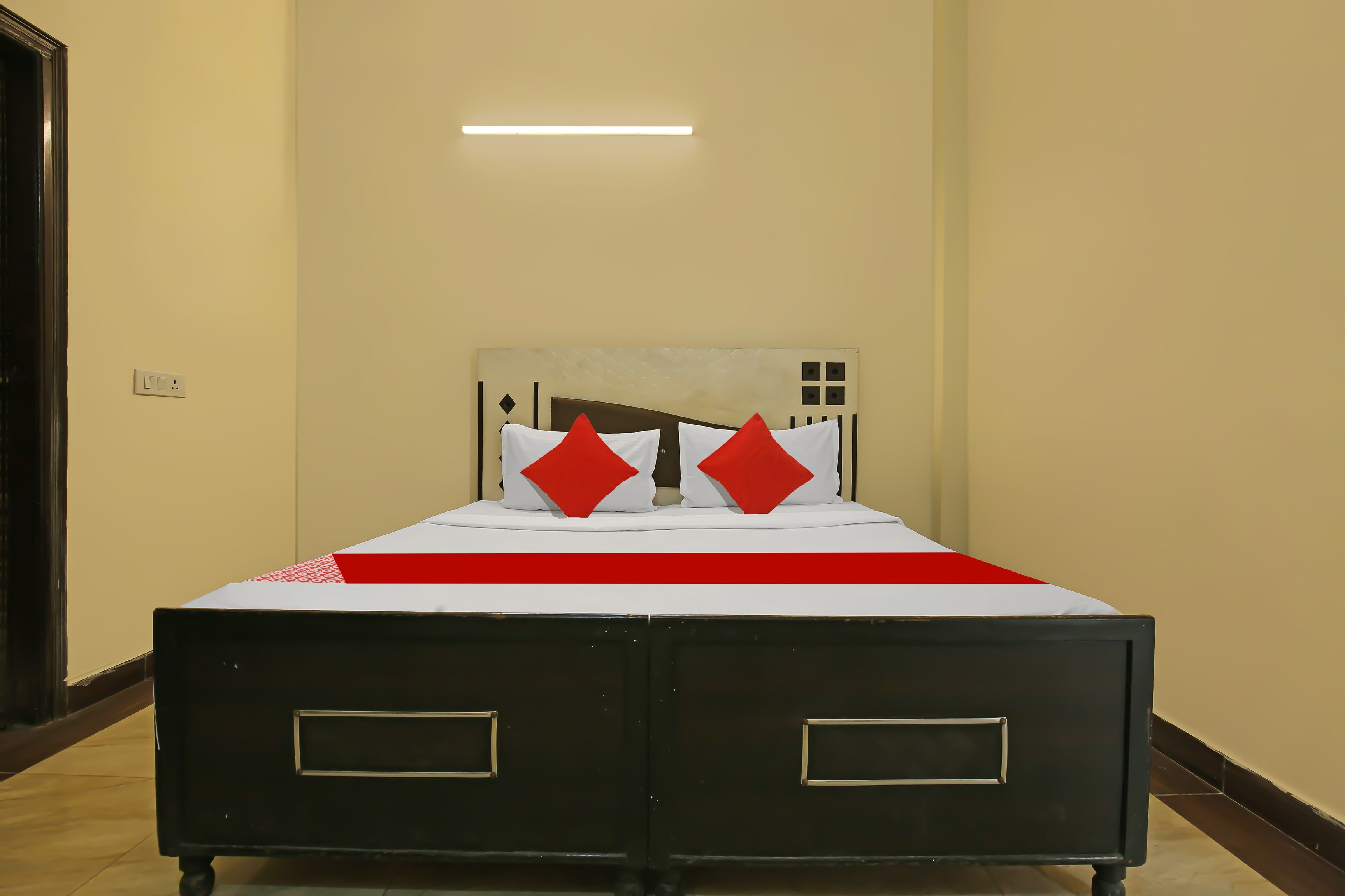 Hotel O Dream'z Residency - Tap to explore photos