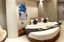 Hotel Aelinor, Mehsana