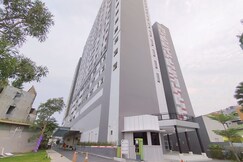 Townhouse Oak Sentraland Santorini Apartment, Deli Serdang