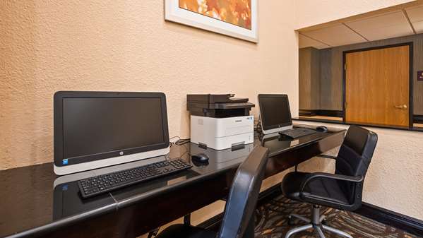 Best Western Plus Newark/Christiana Inn - Tap to explore photos
