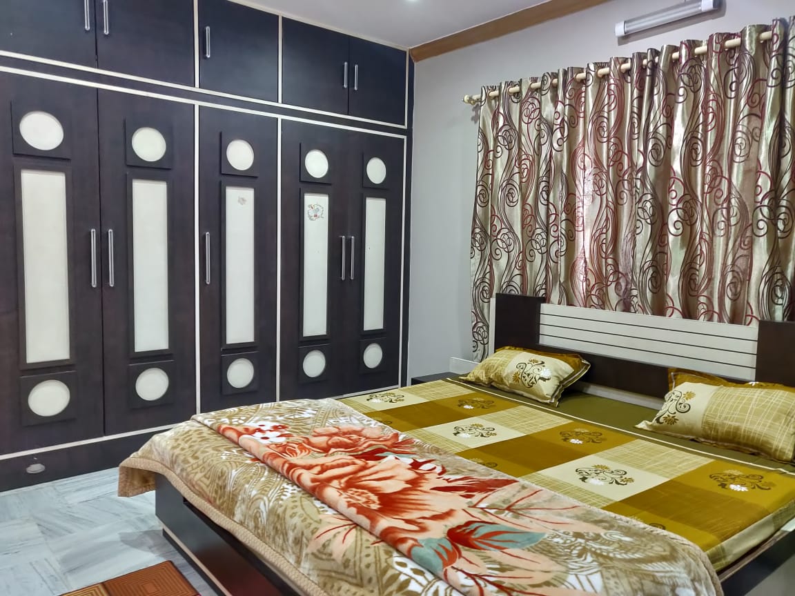 Raj Guest House - Tap to explore photos
