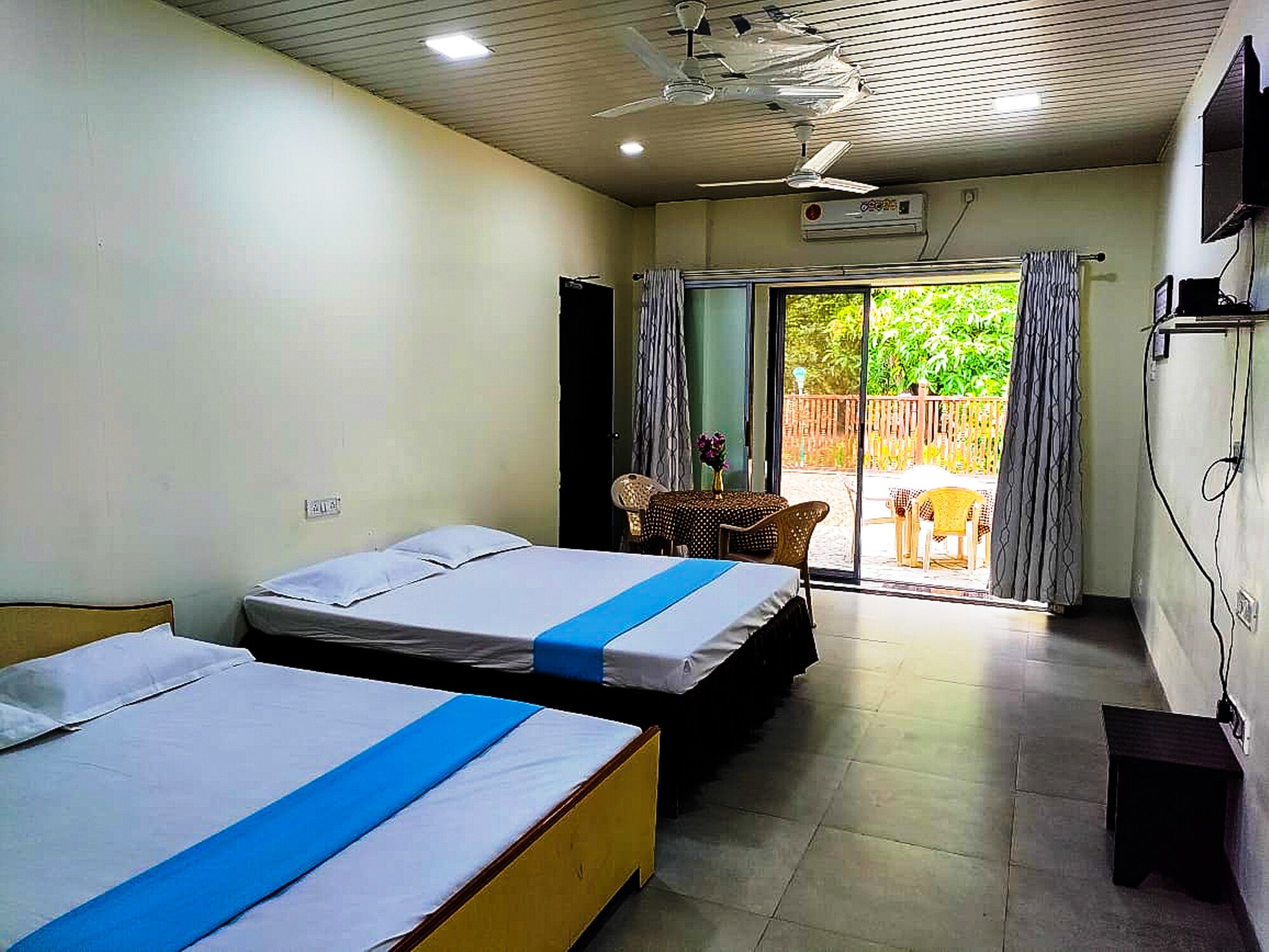 Narweker Farms Kriyaansh Bungalow - Tap to explore photos
