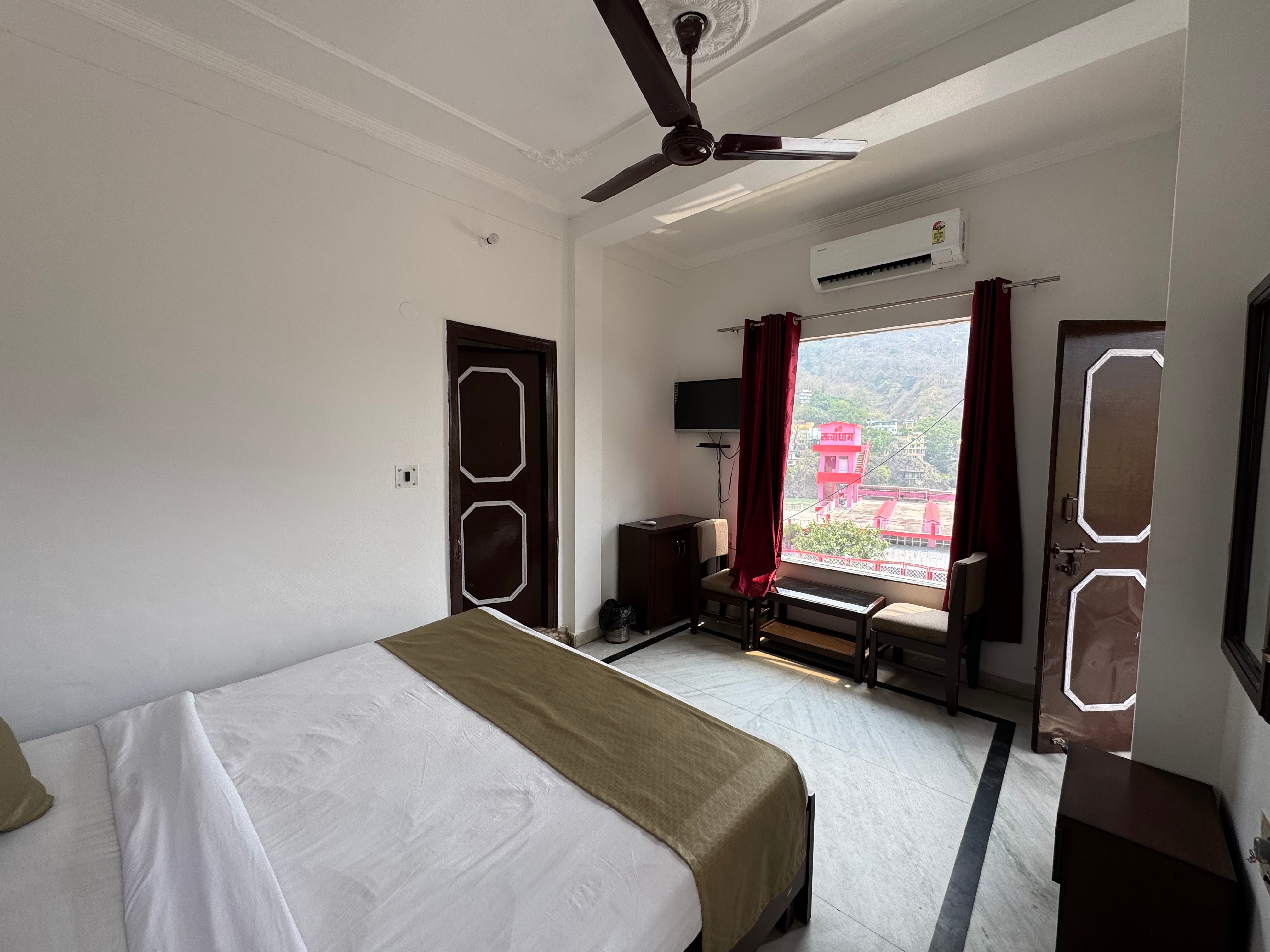 Nirvana Riverside Resort with Ganga View Rooms - Tap to explore photos