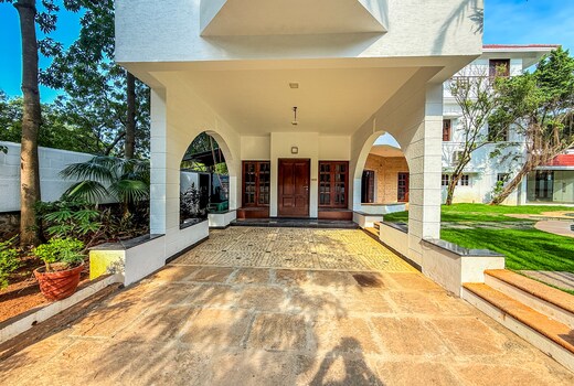 White Heaven Beach Resort