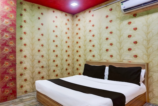 Super Hotel O S J Residency
