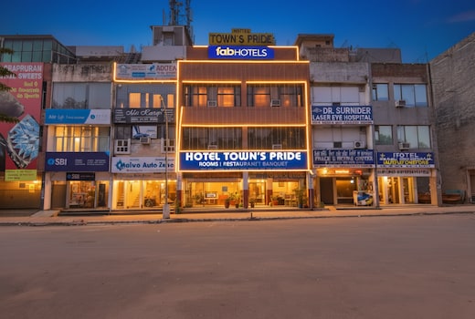 FabHotel Town Pride