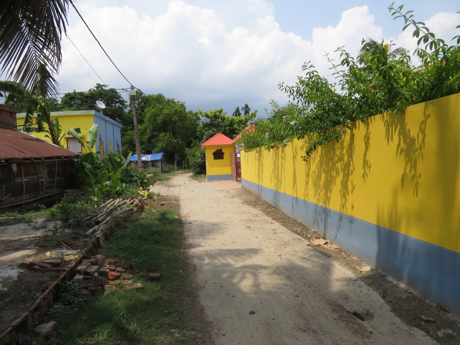 MajhDariya Village Resort - Tap to explore photos
