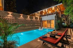 Stayscape Salt Water 4BHK Karjat Pvt Pool lawn, Karjat