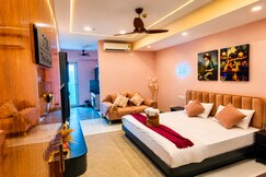 RSR Heaven Stayz || Luxury Studios, Gurgaon, Gurgaon