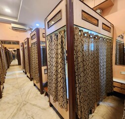 AC Dormitory Single Bed (Male Only) with Free Wifi