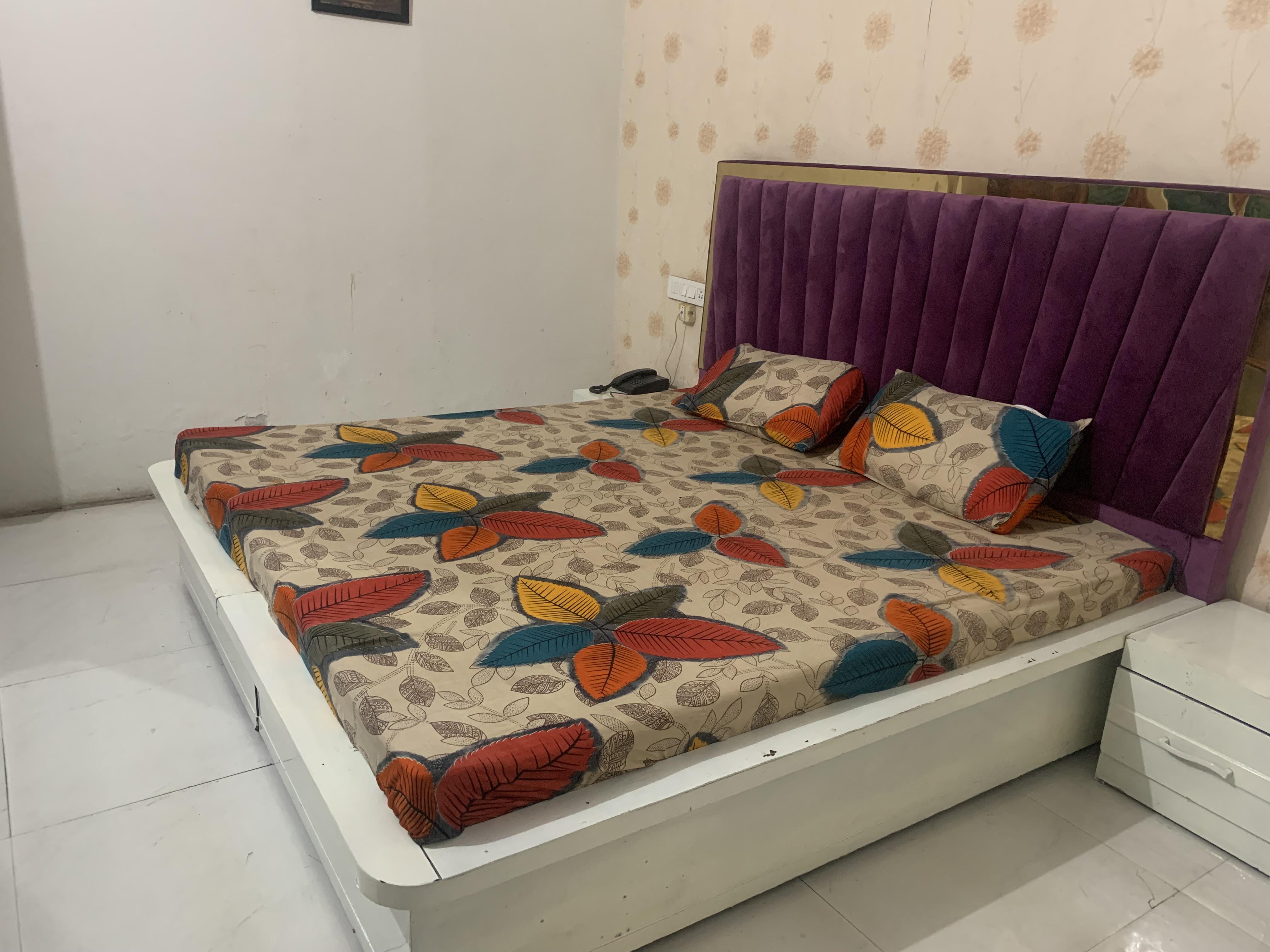 HOTEL SAROVAR INN - Tap to explore photos