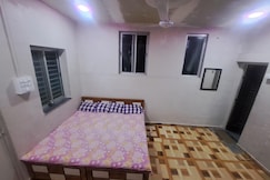 Sadhguru Home stay Akkalkot, Akkalkot