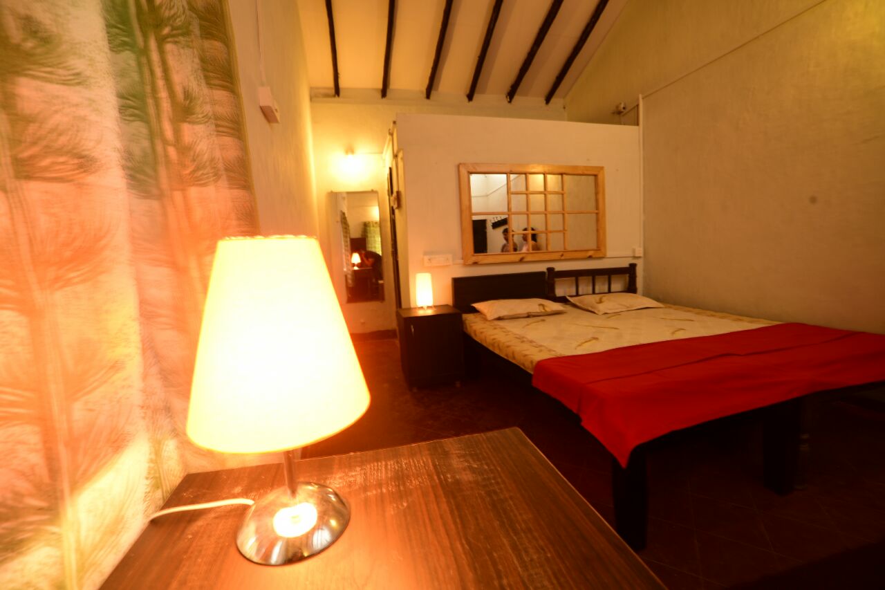 Rodrigues Guest House - Tap to explore photos