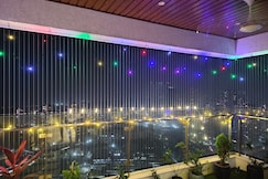 Princess room in a creek view apartment Mulund, Mumbai