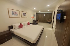 Amber Hotels Nungambakkam, Thiruthani