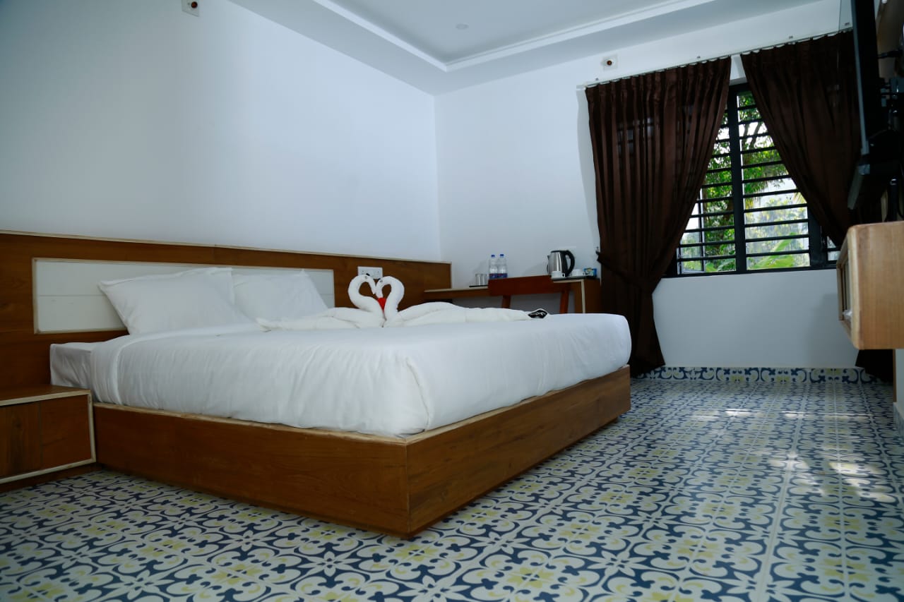 SERVOSONIC HOTELS AND RESORTS - Tap to explore photos