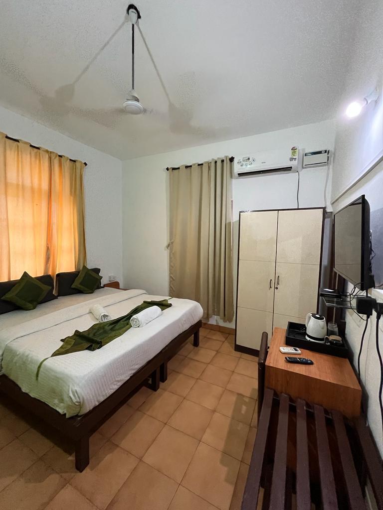 Studio with Kitchen at Tio carmino Calangute 210 - Tap to explore photos
